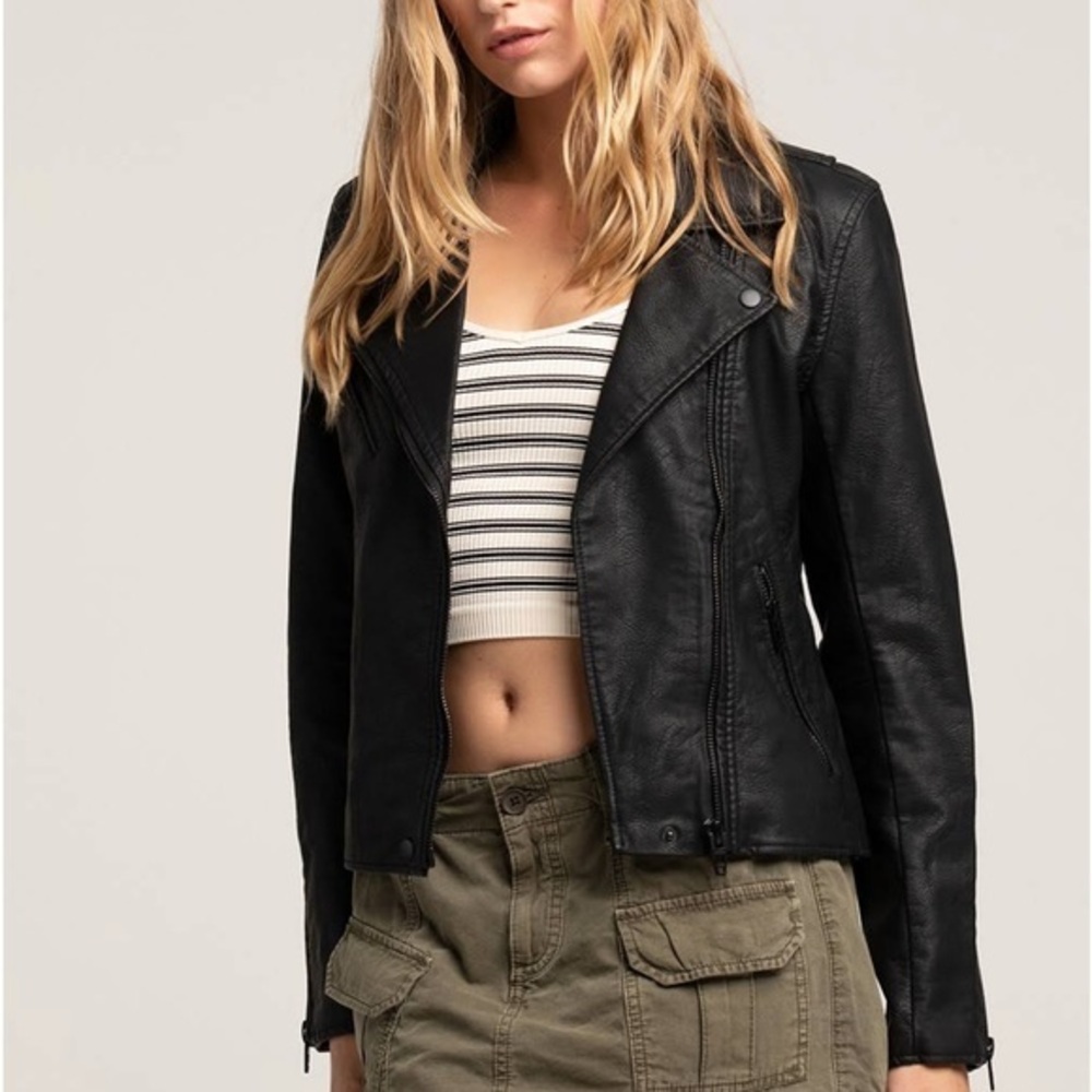 BLANK NYC WOMEN’S NWT  BLACK VEGAN LEATHER MOTO JACKET SZ XS